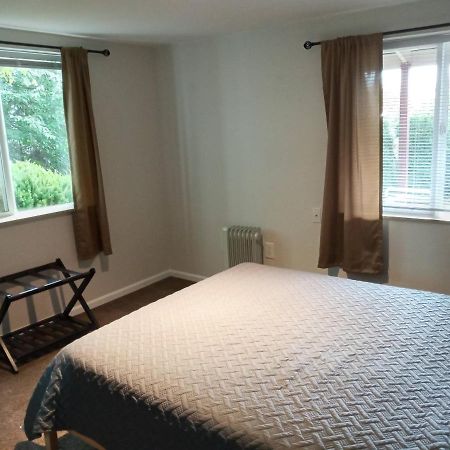 Downtown White Salmon Garden Home 외부 사진